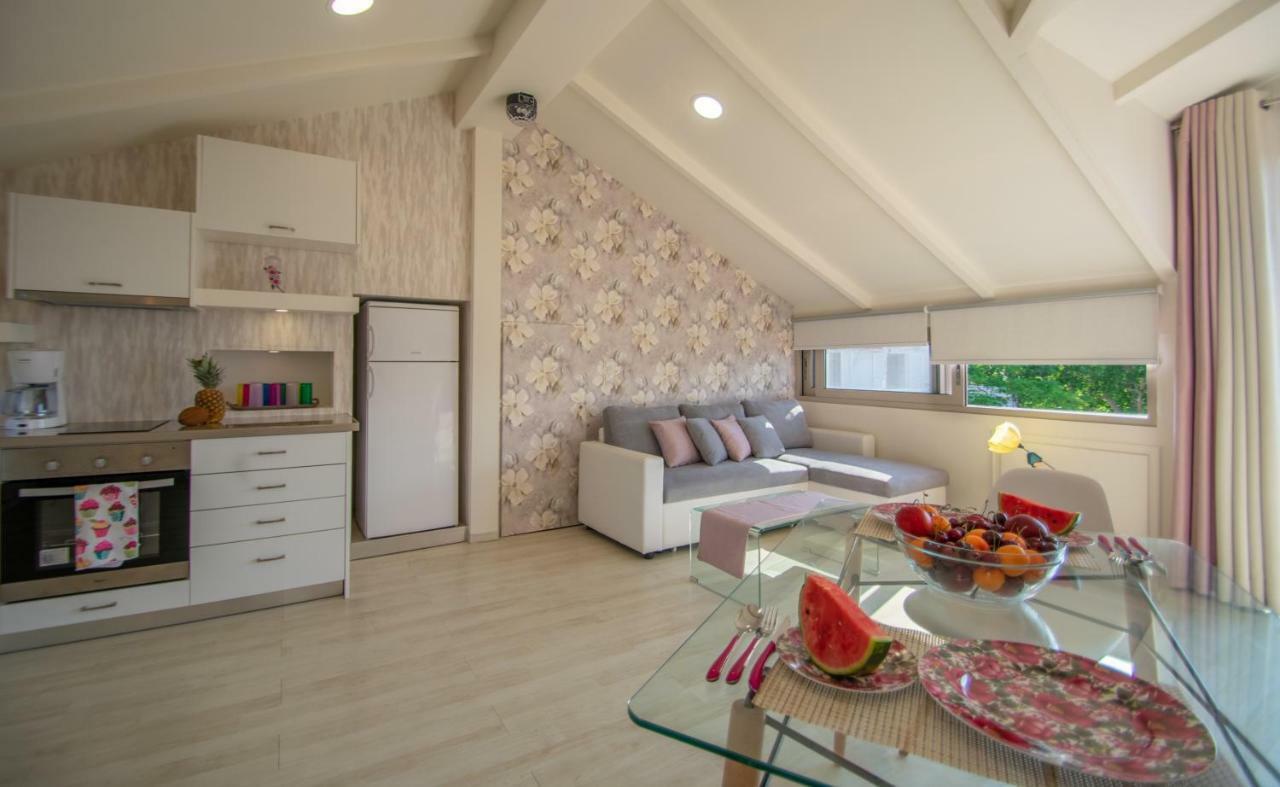 Villa Daizy Boutique Apartments Laganász Kültér fotó